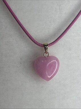Tiny 1/2” Rose Quartz Heart Pendant Necklace 18” Dia New